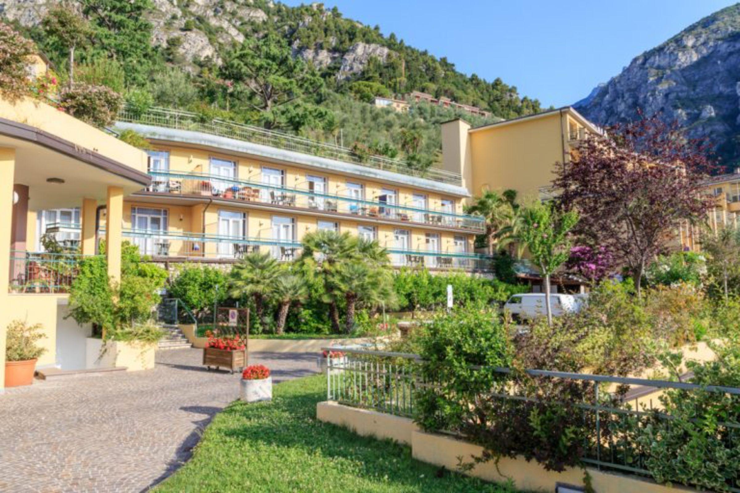 San Pietro 4* Limone sul Garda