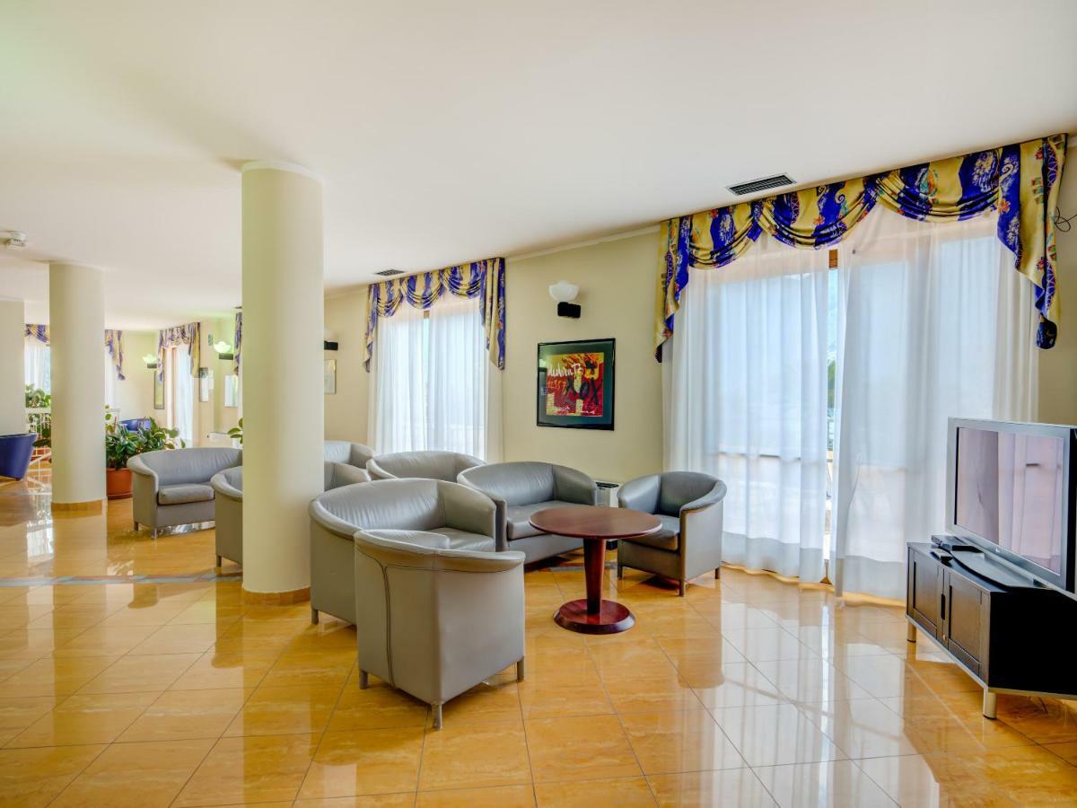 San Pietro Hotel 4*