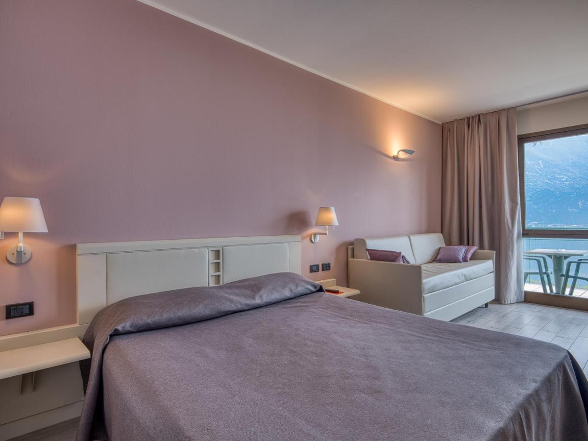 Hotel San Pietro Limone sul Garda